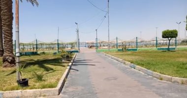 المصطافون يحتفلون بإعادة فتح الشواطئ فى الإسماعيلية بـ"السيلفى".. فيديو وصور