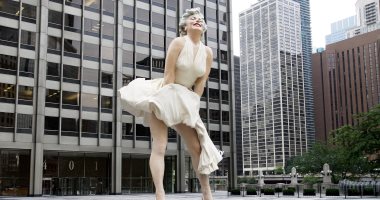 تمثال مارلين مونرو يثير رد فعل عنيف أثناء عودته إلى بالم سبرينجز..اعرف السبب