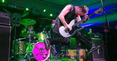 حفل موسيقي بـ18 دولار لمتلقى لقاح كورونا فى فلوريدا وألف لغير الملقحين