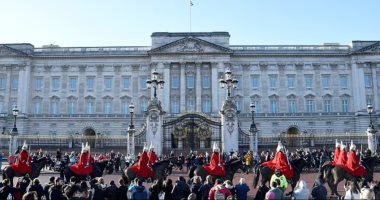 ديلى ميل: القبض على رجل يحمل سكينا فى قصر باكنجهام والحكم بسجنه 6 أشهر