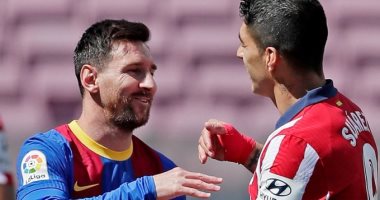 سواريز: أتمنى بقاء ميسي في برشلونة