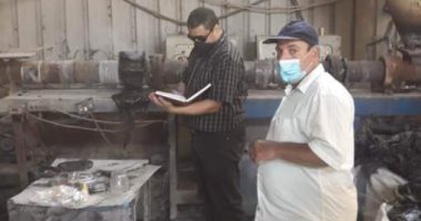 ضبط مصنعين لتلوين الزجاج وإنتاج الأعلاف بدون ترخيص في حملة تفتيشية بالشرقية