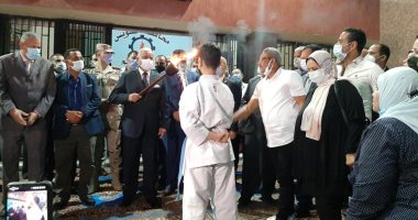 محافظ السويس يقود شعلة أولمبياد الطفل المصرى للطلائع النسخة الثالثة