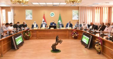 محافظ الشرقية: استعداد جيد لامتحانات الشهادة الإعدادية ومراعاة شروط السلامة