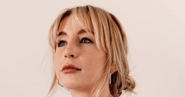 مكياج عيون.. اعرفى إزاى تجربى تريند Puppy eyeliner الكورى فى 7 خطوات