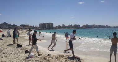 من أجمل بحر.. عشاق مطروح يحتفلون بأول أيام فتح الشواطئ بعد سنة من الإغلاق.. لايف