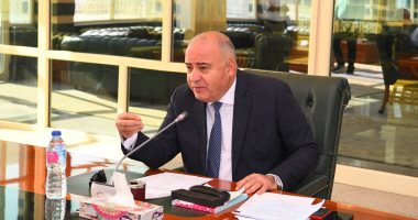 تطبيق منظومة كارت الفلاح بداية من الموسم الزراعى الشتوى القادم فى قنا