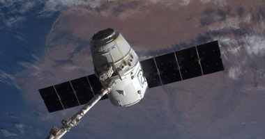 شخص آخر قد ينطلق برحلة فضائية بعد بيزوس وبرانسون