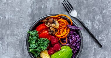 لطلاب المرحلة الثانوية.. تناول كميات كبيرة من الفاكهة والخضروات هيضبط مزاجك