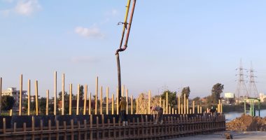 "24 عمل ساعة".. خلايا نحل لإنجاز مشروع محور شرق الرياح التوفيقى.. لايف