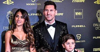 أناقة وحب ودلع.. زوجات النجوم على السجادة الحمراء فى حفل البالون دور.. "صور"