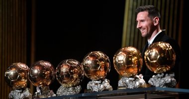 تقارير: مؤشرات ترجح فوز ميسى بالكرة الذهبية.. ورونالدو يغيب عن الحفل