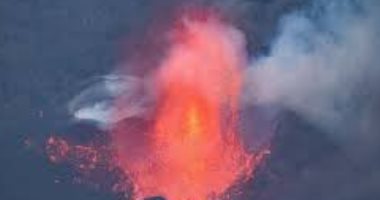 أنهار حمم لا بالما تدمر كل شئ فى طريقها وتسجيل 370 زلزالاً فى يوم واحد