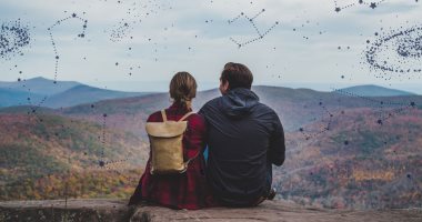 توقعات الأبراج الفلكية بنهاية 2021.. برج الحمل هيسافر والثور هيلاقى حب حياته