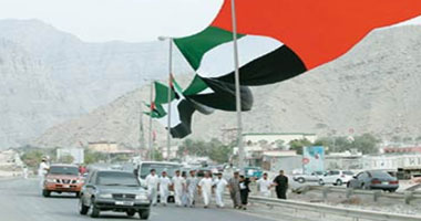 كتب تحكى تأسيس دولة الإمارات منذ الشيخ زايد وحتى الآن.. أبرزها الأيام العربية