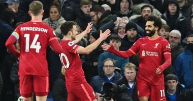 محمد صلاح يسجل ثنائية ويقود ليفربول لسحق إيفرتون برباعية بالبريميرليج.. فيديو