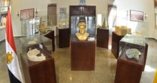 تطوير المدخل الرئيسى لمبنى ديوان عام محافظة الإسكندرية.. صور