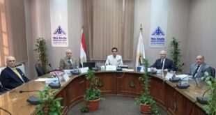 رئيس جامعة بنها يترأس لجنة اختيار عميد كلية الطب البشرى