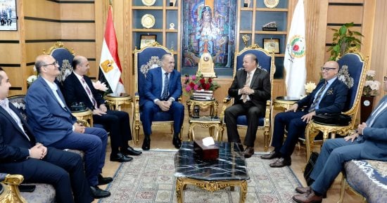 جامعة المنصورة تبحث التعاون مع وفد "المصرية اليابانية للعلوم والتكنولوجيا"