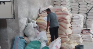 ضبط مصنع أعلاف بدون ترخيص بمركز القنطرة غرب في الإسماعيلية.. صور