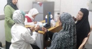 الكشف الطبي على 1425 حالة خلال قافلة طبية بقرية سمهان بمركز ديرمواس بالمنيا