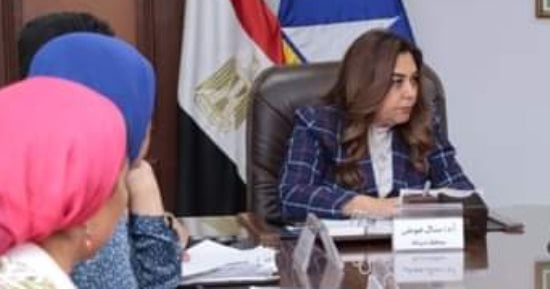 محافظ دمياط تبحث محاور الخطة المرورية لشارعى 1 و4 بمدينة رأس البر