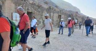 إقبال غير مسبوق على زيارة المناطق الأثرية والسياحية بالمنيا