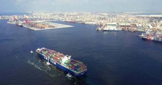 استمرار فتح بوغاز ميناء الإسكندرية وحركة الملاحة وتداول البضائع رغم سوء الطقس