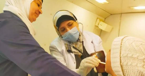 "صحة الشرقية": قافلة طبية مجانية للكشف على أهالى قرية جزيرة السعادة