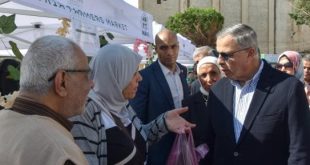 محافظ الإسكندرية: 20 عارضا بسوق اليوم الواحد للمزارعين منذ الصباح
