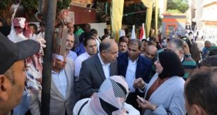 محافظ المنيا يفتتح منفذا جديدا لبيع السلع بأسعار مخفضة فى ديرمواس