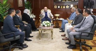 محافظ بنى سويف يناقش مع وفد النقل والصناعة مشروع الميناء الجاف