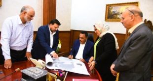 محافظ مطروح يعتمد المخطط الاستراتيجى لمدينة سيوة ومراعاة الطابع البيئى للواحة