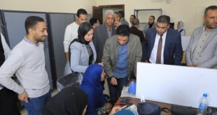 نائب محافظ سوهاج يتفقد القافلة الشاملة بقرية الرياينة المعلق ضمن مبادرة بداية
