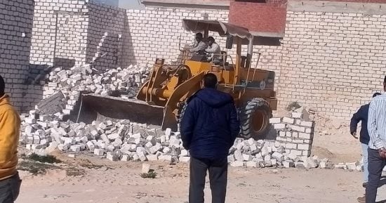 إزالة إشغالات على الأراضى الواقعة تحت ولاية جهاز الساحل الشمالى الغربي