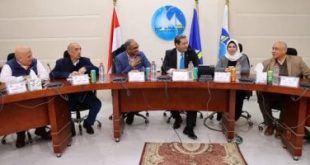 اجتماع موسع لمتابعة الموقف التنفيذى لمشروعات قطاع مياه الشرب والصرف الصحى بدمياط