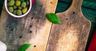 استخدام الألواح الخشبية للتقطيع ينقل العدوى والأمراض.. بدائل صحية