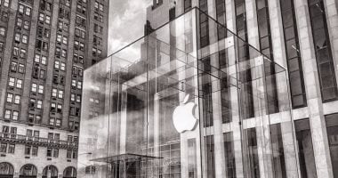 بعد اقتراب قيمة أبل من 4 تريليونات دولار.. قائمة بسعر أسهم شركات التكنولوجيا المنافسة