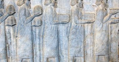 تبادل الهدايا عادة مارسها البشر الأوائل فى أفريقيا.. كيف انتشرت وتطورت؟