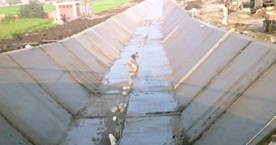 تبطين الترع بسوهاج.. إنهاء 165 ترعة بنسبة تنفيذ أطوال 93% من المستهدف.. صور