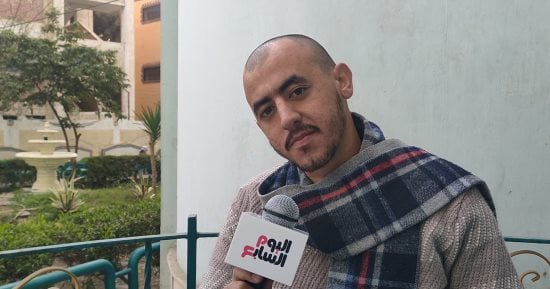 حكاية عبدالرحيم الصفتى.. اكتشف موهبته فى الشعر والإلقاء بسبب حادث.. صور