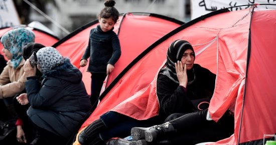 دولة أوروبية تعرض على اللاجئين السوريين 1000 يورو للعودة إلى وطنهم