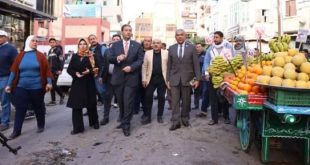 محافظ دمياط يبحث الموقف الحالى لسوق فارسكور الحضارى