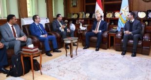 محافظ كفر الشيخ يناقش خطة التطوير المؤسسى وتطبيق التحول الرقمى مع وفد الاتصالات