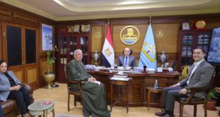 محافظ كفر الشيخ يناقش عددا من الملفات مع أعضاء مجلسى النواب والشيوخ